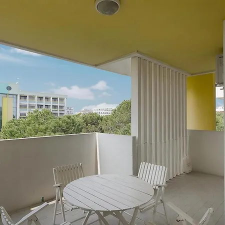 Hibiscus بيبيوني